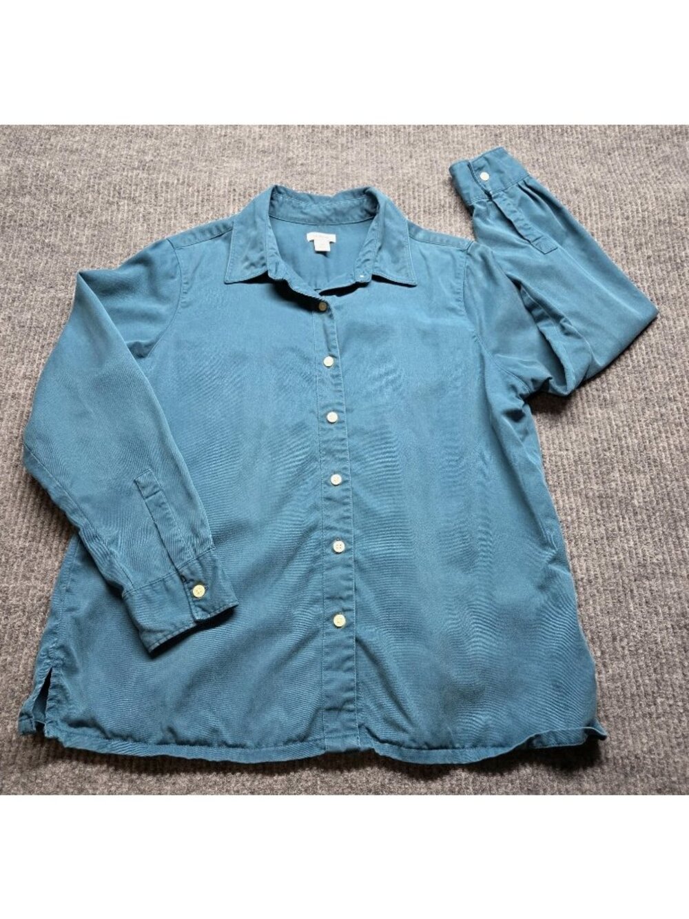 L.L. Bean 100% Tencel Button-Up Shirt Women's Medium Petite Teal Long Sleeve